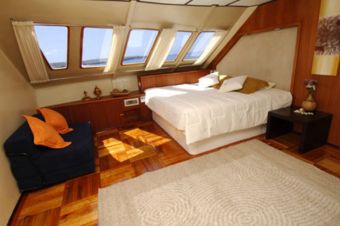 Journey Suite, Catamaran M/C Galapagos Seaman Journey