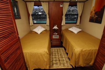 Standard Twin Cabin, Catamaran M/C Galapagos Seaman Journey