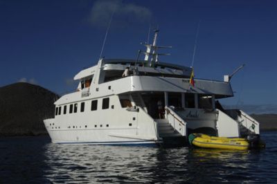 Stern, Catamaran M/C Galapagos Seaman Journey