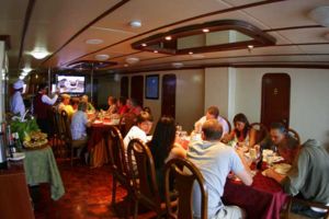 Inside Dining, Catamaran M/C Galapagos Journey III