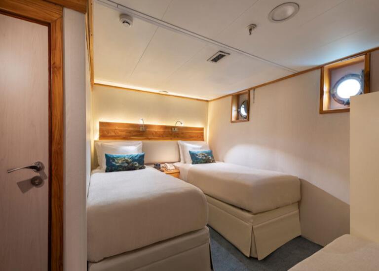 Galapagos Yacht M/Y Coral I Standard Cabin