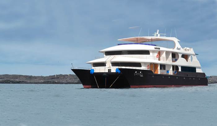 Galapagos Luxury Catamaran M/C Petrel
