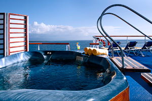 Jacuzzi, M/V Santa Cruz