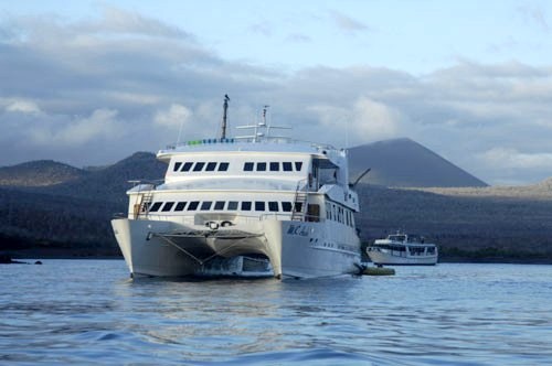 Catamaran M/C Galapagos Seaman Journey