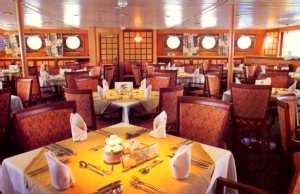 Dining Room, M/V Santa Cruz