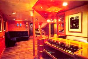 Lobby, M/V Santa Cruz
